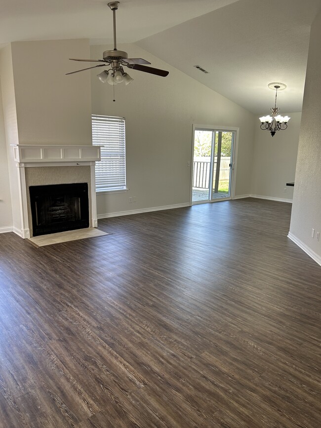 Photo - 1474 N Caddo Ave