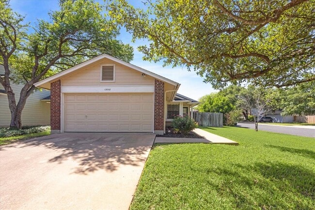 Photo - 13008 Steeple-Chase Dr House