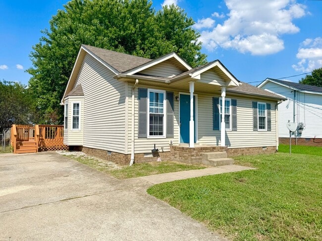 Photo - 313 Cranklen Cir