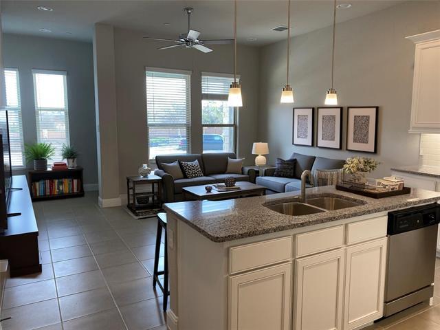 Photo - 1229 Creekbank Dr