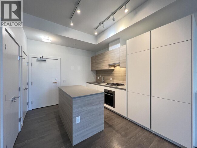 Photo - 652 Whiting Way Unit 2807
