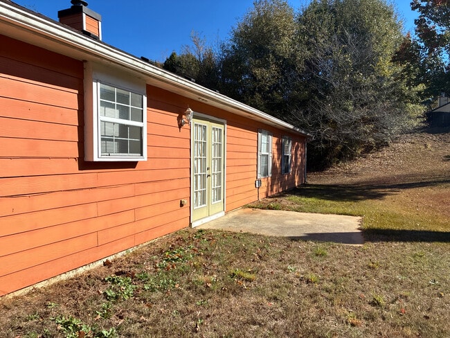 Photo - Room in House on Klondike River Rd