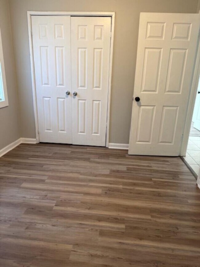 Photo - Completely Renovated House in central location