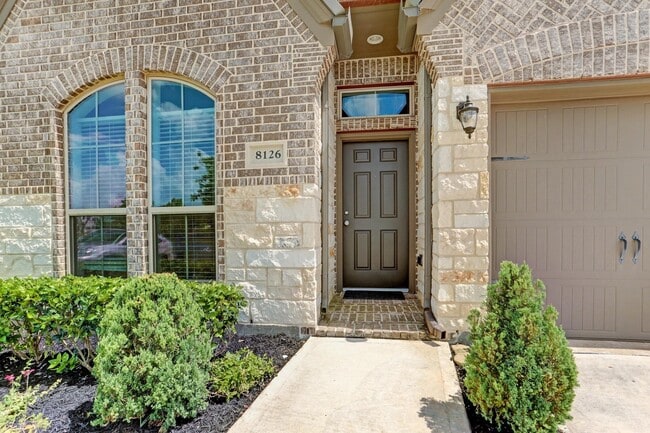 Photo - 8126 Silverspot Ln