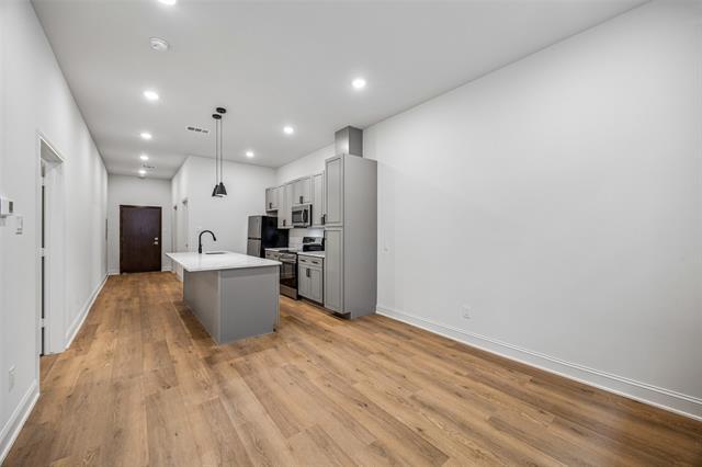 Photo - 2010 Commerce St Unit B204