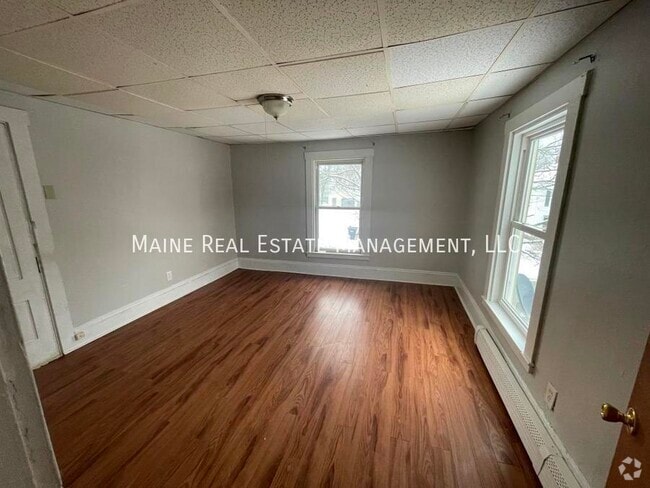Building Photo - 22 Birch St Unit 2 Rental