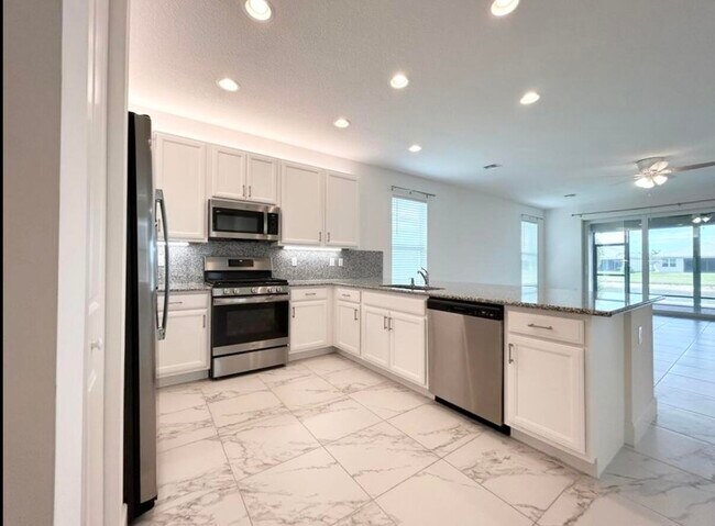 Photo - 11650 SW Moon River Way