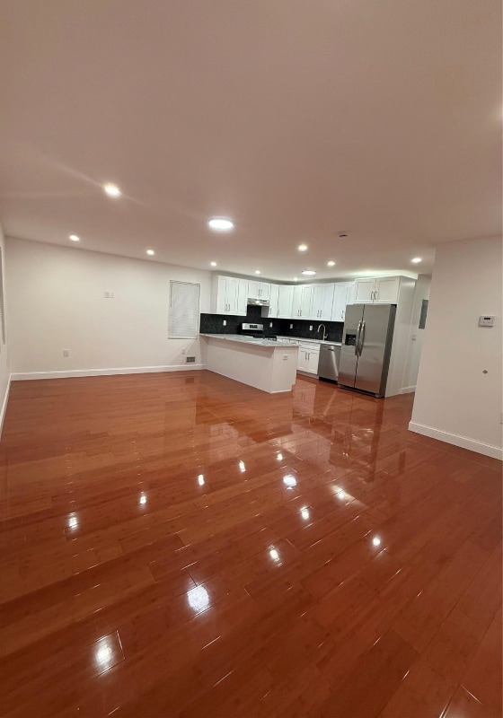 Photo - 107-13-107220 220th St