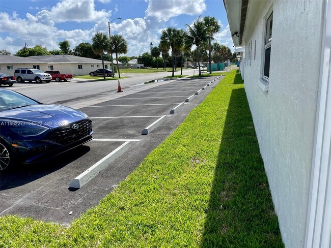 Photo - 5701 NW 28th St Unit 1-3