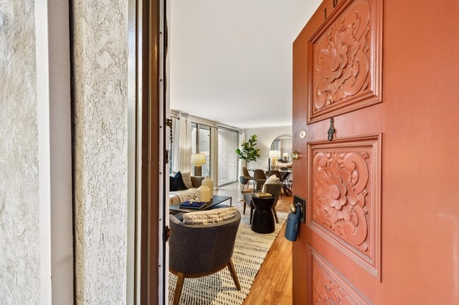 Photo - 1425 Lakeside Dr