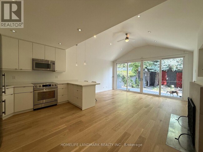 Photo - 1-80 ROCKWELL AVENUE