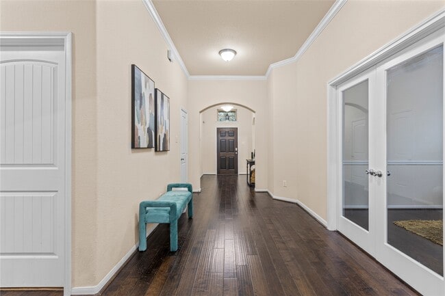 Photo - 6310 Rotherham St