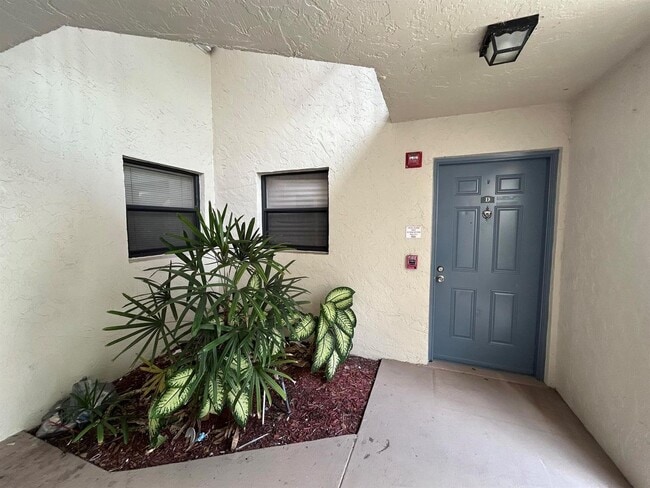 Photo - 1525 Lake Crystal Dr