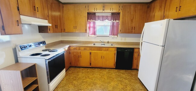 Photo - 11 Trails End Rd