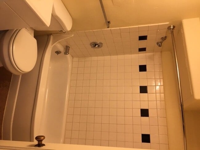 Photo - Eugene Manor Apartments