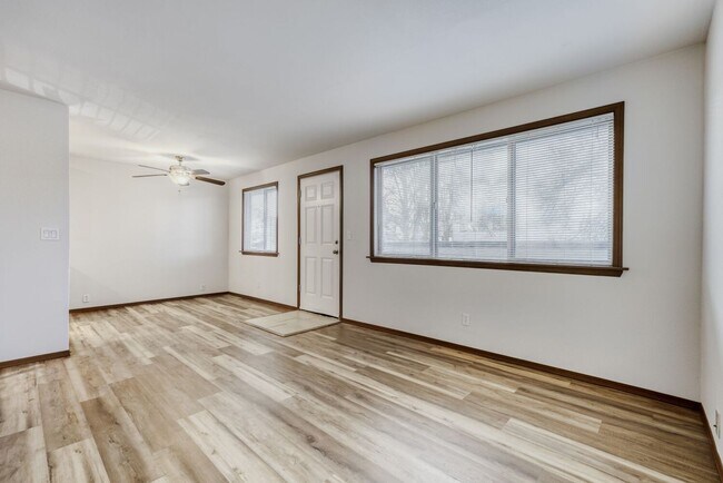 Photo - Segovia Building Unit 3