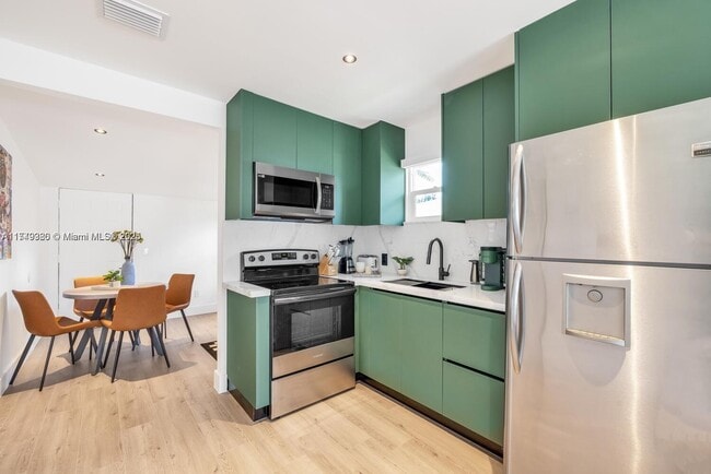 Photo - 105 SW 4 Ave