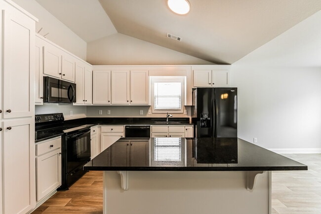 Photo - 74 Heartland Cir