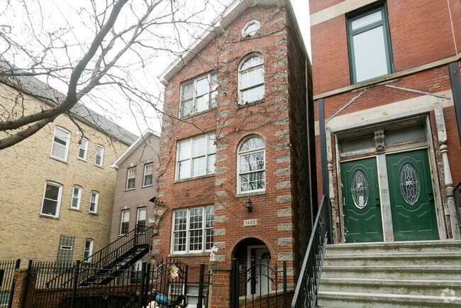 Building Photo - 1445 W Cortez St Rental
