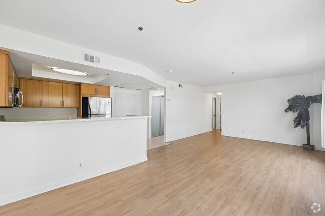 2BR, 2BA - 1,200SF - Living Room