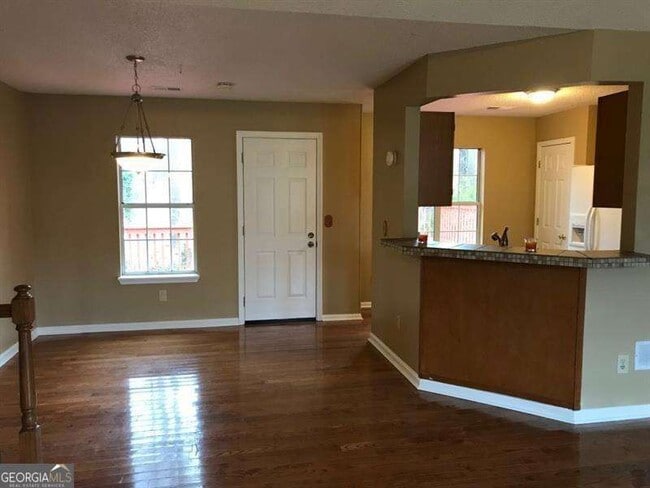 Photo - 2989 Garland Dr SW
