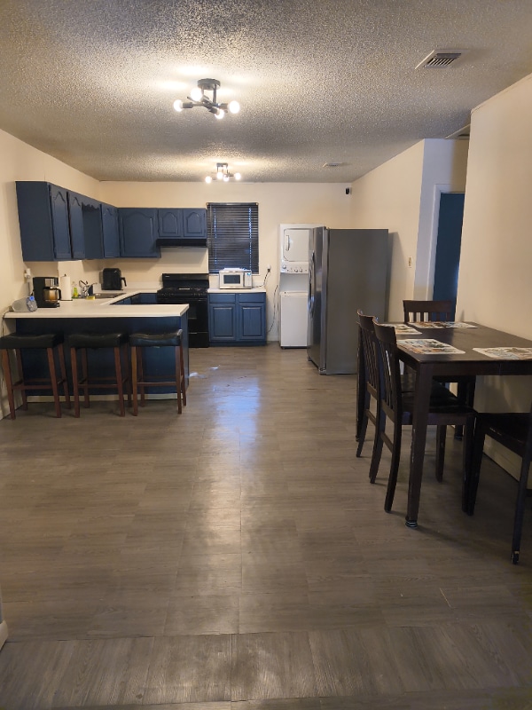 Photo - 513 W Petain St