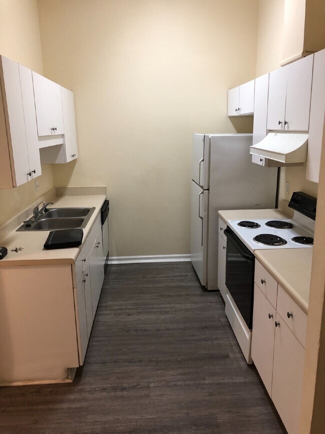 Photo - Upgraded 2 bed/ 2 bath