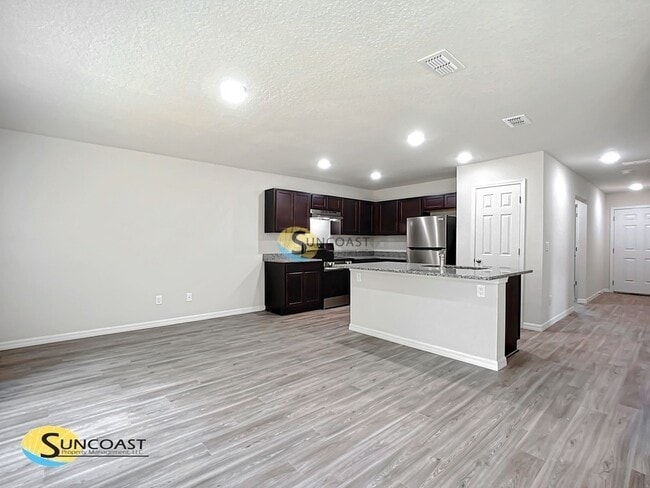 Photo - 32 Rosepetal Ln Unit A