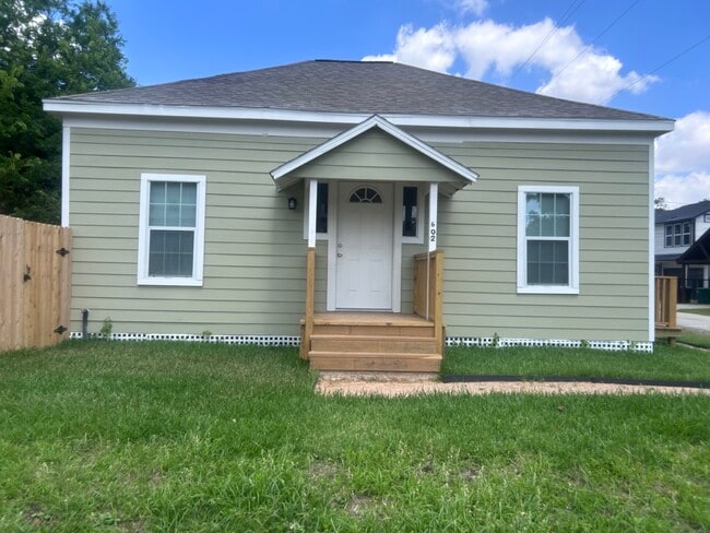 Photo - 602 Cordell St