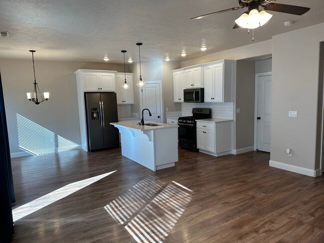 Photo - 3083 W 1750 S Unidad 9