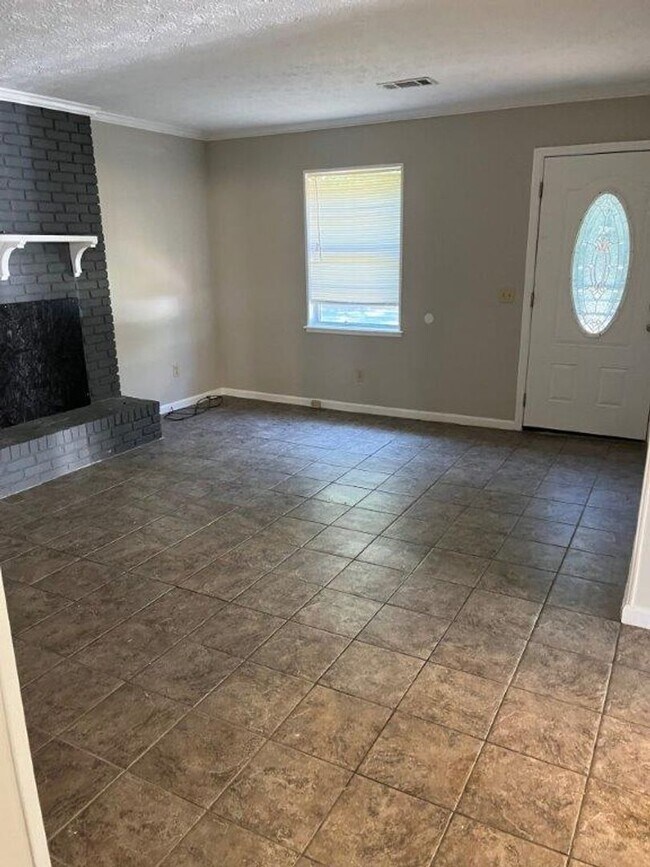 Photo - BELOW MARKET RENT!