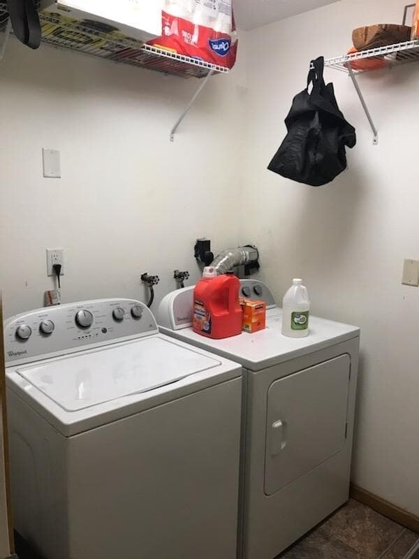 Photo - 709 21st St S