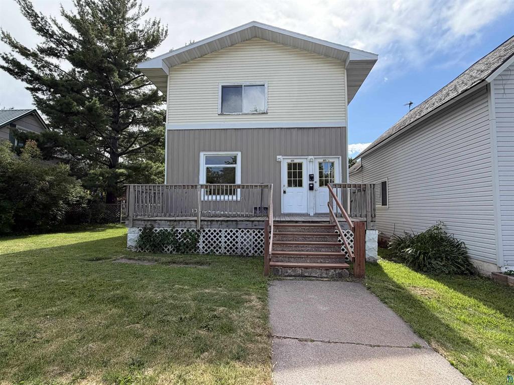 Photo - 609 10th Ave W