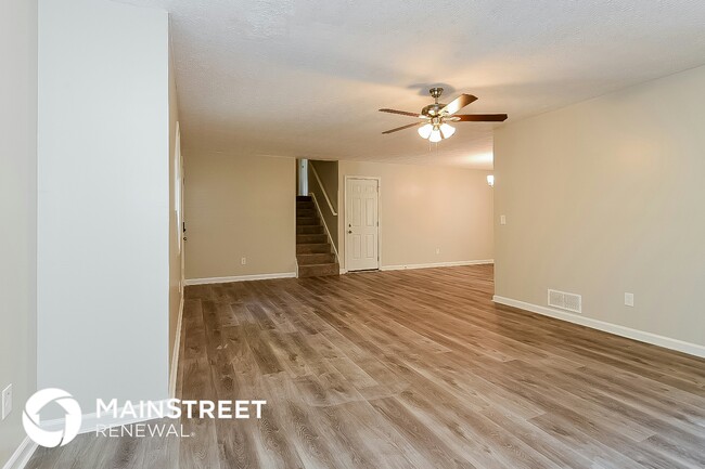 Photo - 8050 Sumit Wood Dr NW