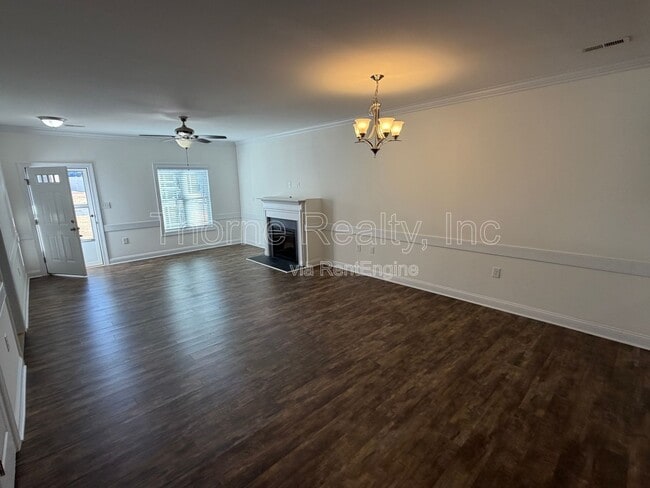 Photo - 220 Braylock Dr