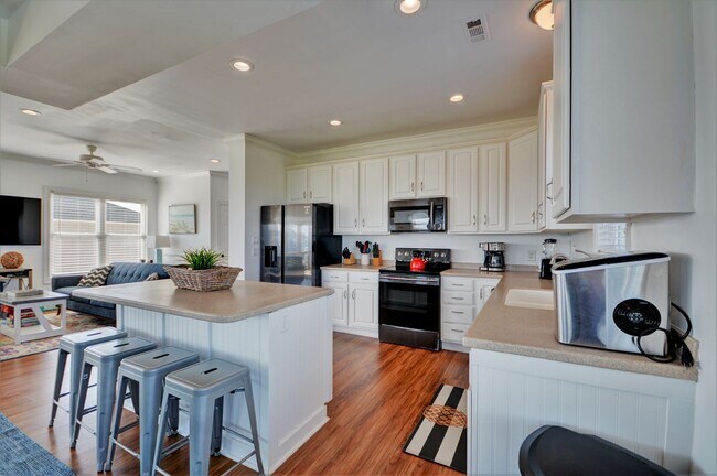 Photo - North Topsail Beach 5 Bedroom 4.5 Bathroom...