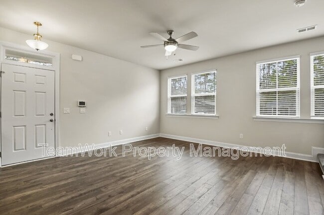 Photo - 101 Langley Dr Unit D