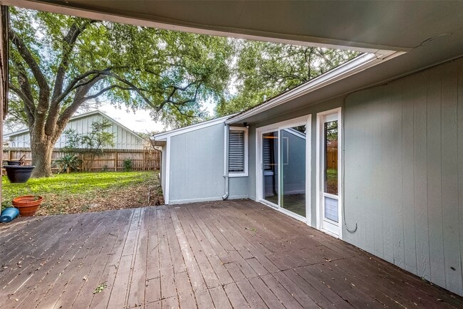 Photo - 7810 Locke Ln