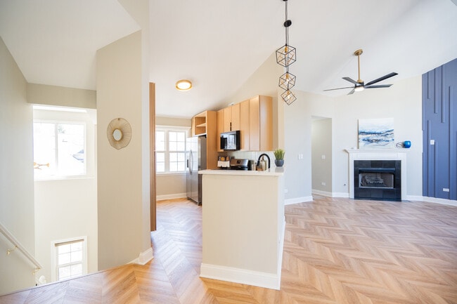 Photo - 2835 Rutland Cir Unit 202