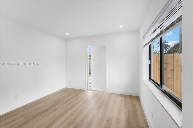 Photo - 1918 Taft St