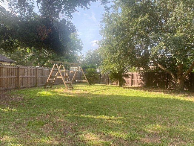 Photo - 648 Glenview Dr Casa