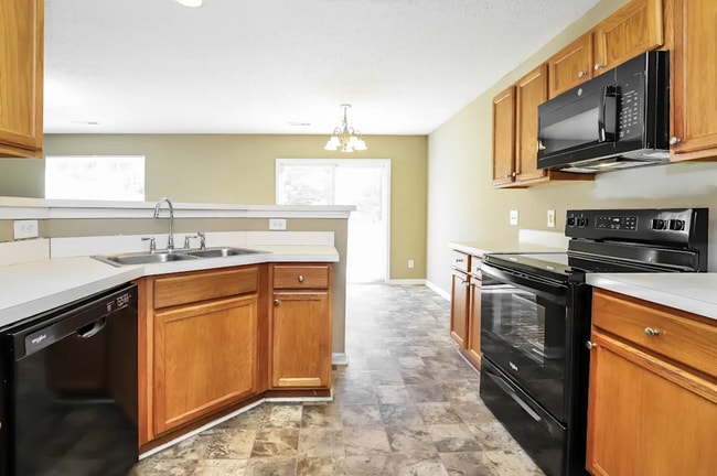 Photo - 4819 Chapel Ridge Dr