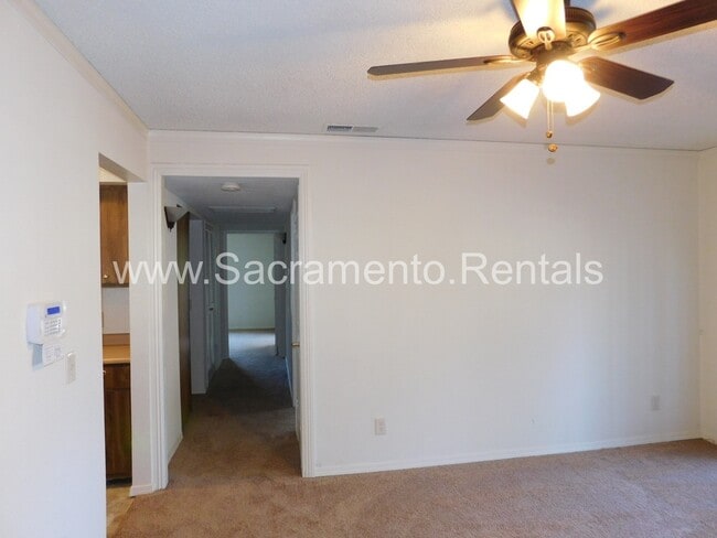 Photo - 750 Del Verde Cir