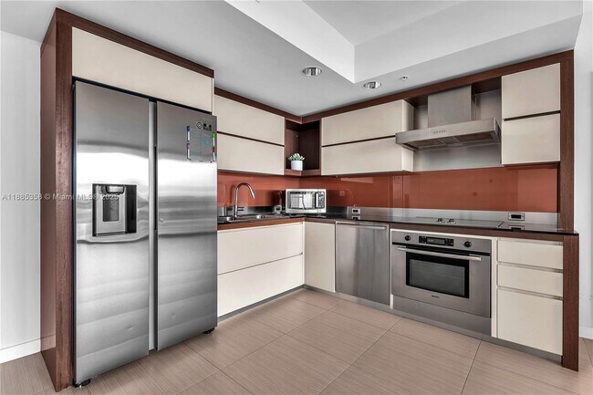 Photo - 2155 Washington Ct Unit 402