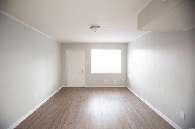 Photo - 3017 Parkway Dr Unit 6