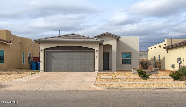 Photo - 2157 Blue Vly Casa