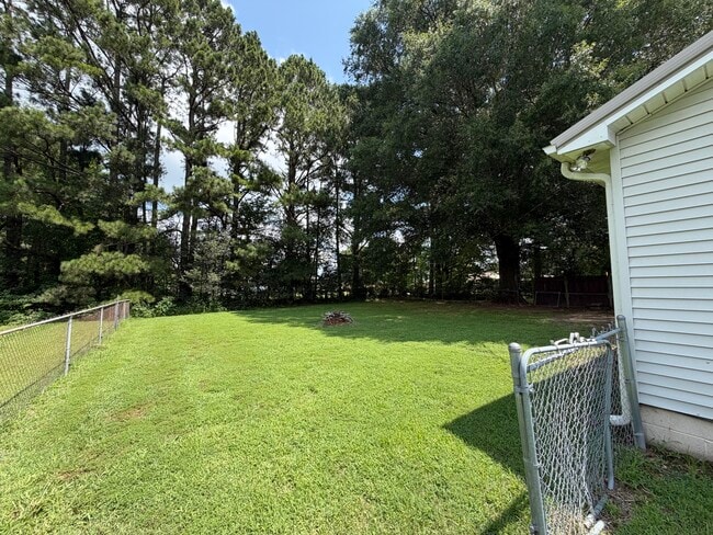 Photo - 405 Mount Pelia Rd