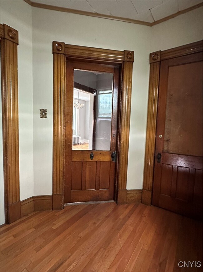 Photo - 15 Bridge St