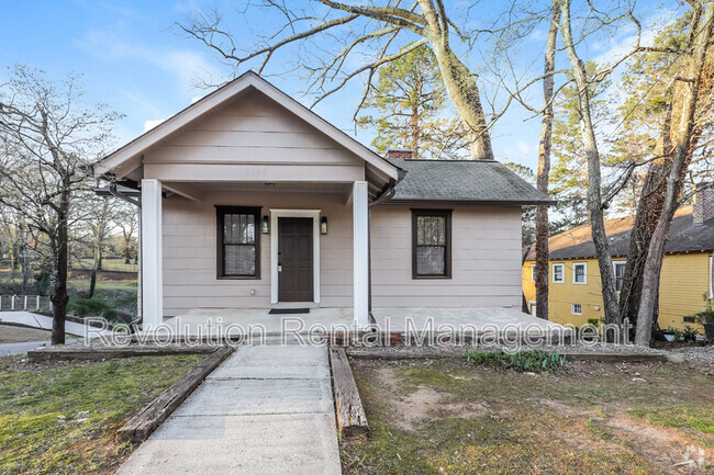 Building Photo - 2034 Cambridge Ave Rental