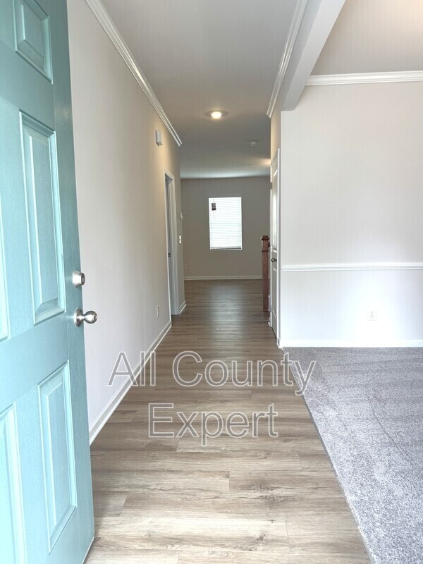 Photo - 273 Bloomfield Cir